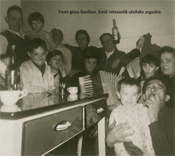 Festa giroa familian. Emili Intxaustik utzitako argazkia