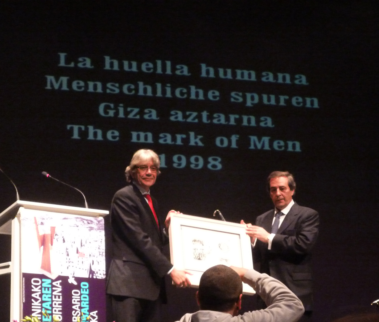 PREMIOS 2012