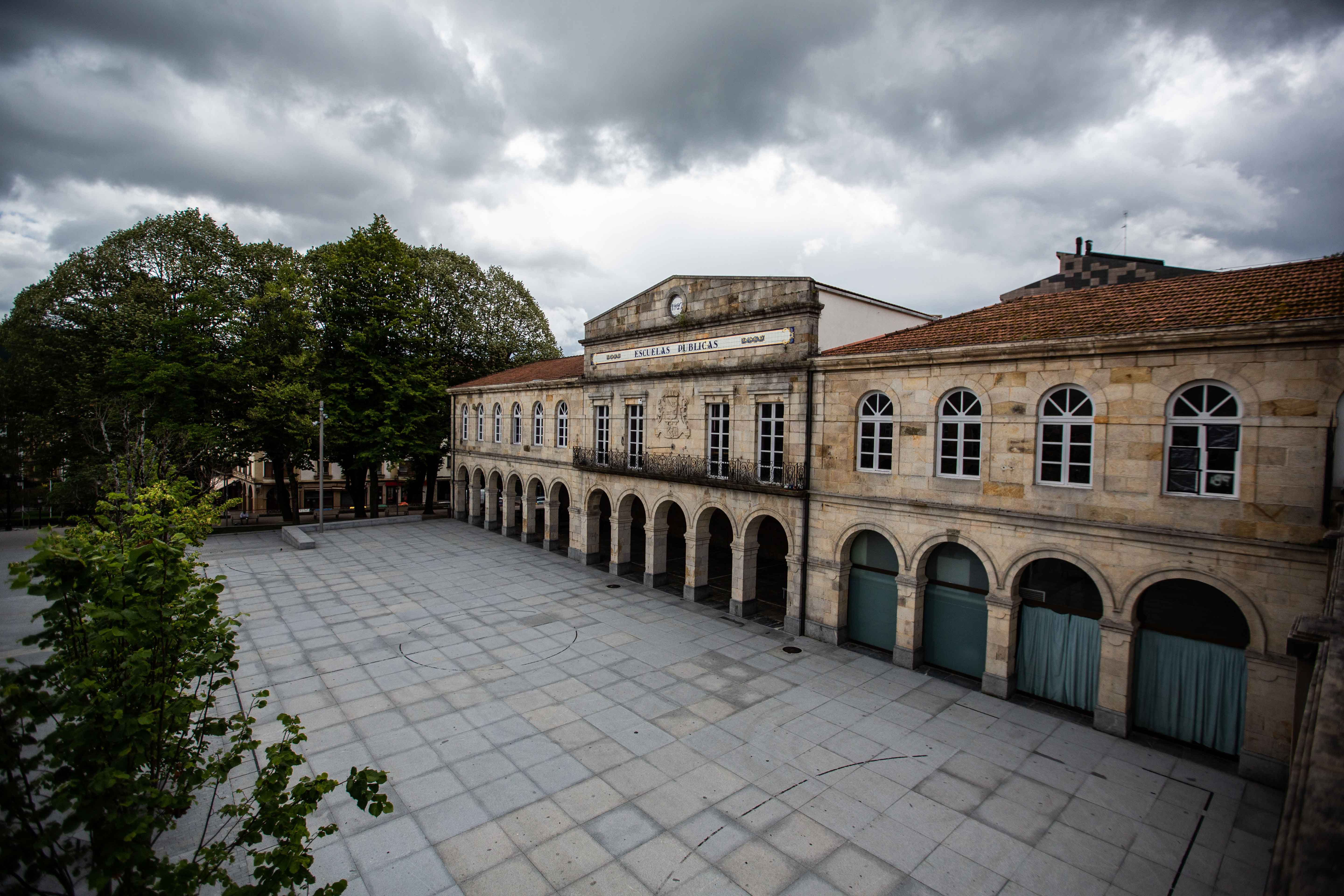 escuelas_publicas_Pasealeku